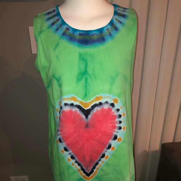 Tie dye green dress with heart in front - size 12 - Picture 3 of 6